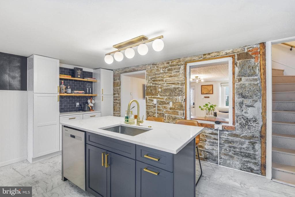 116 South Street photo 1