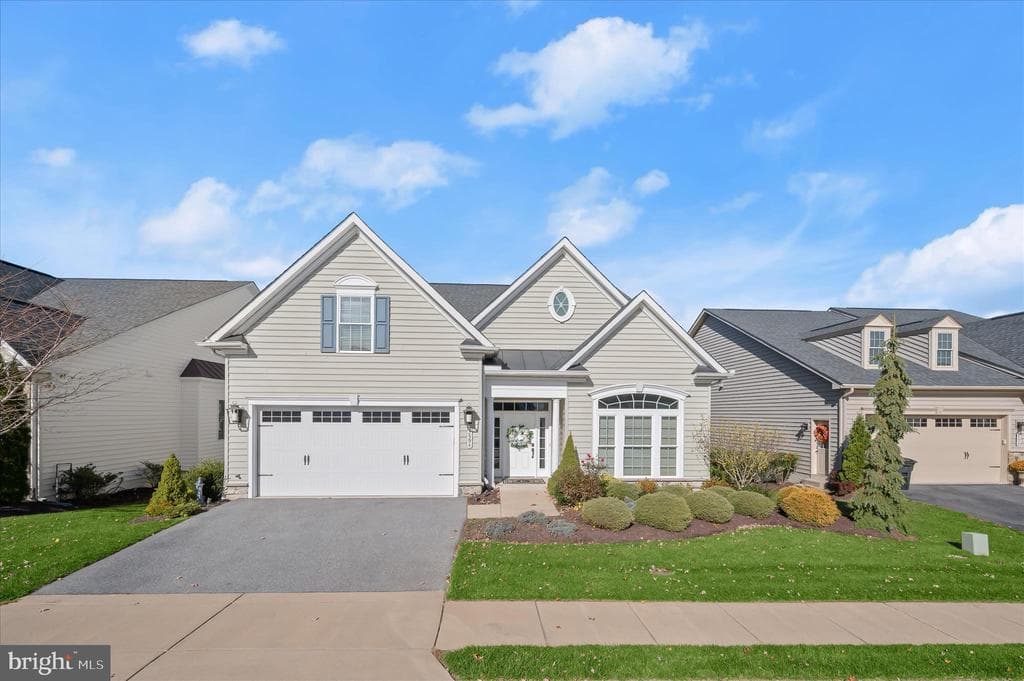 2594 Sophia Chase Drive photo 1