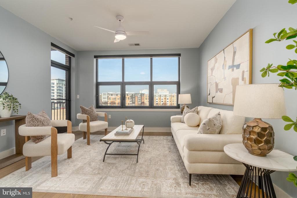 737 Swann Avenue #406 photo 1