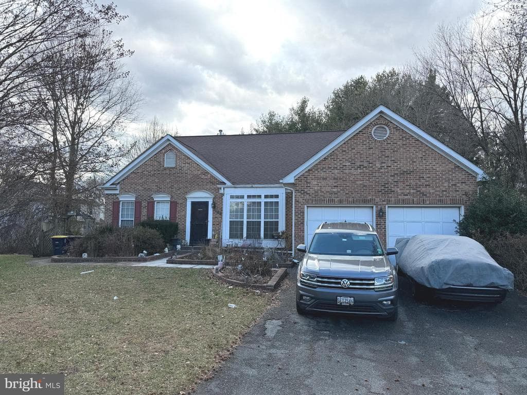 1513 Carolina Court photo 1