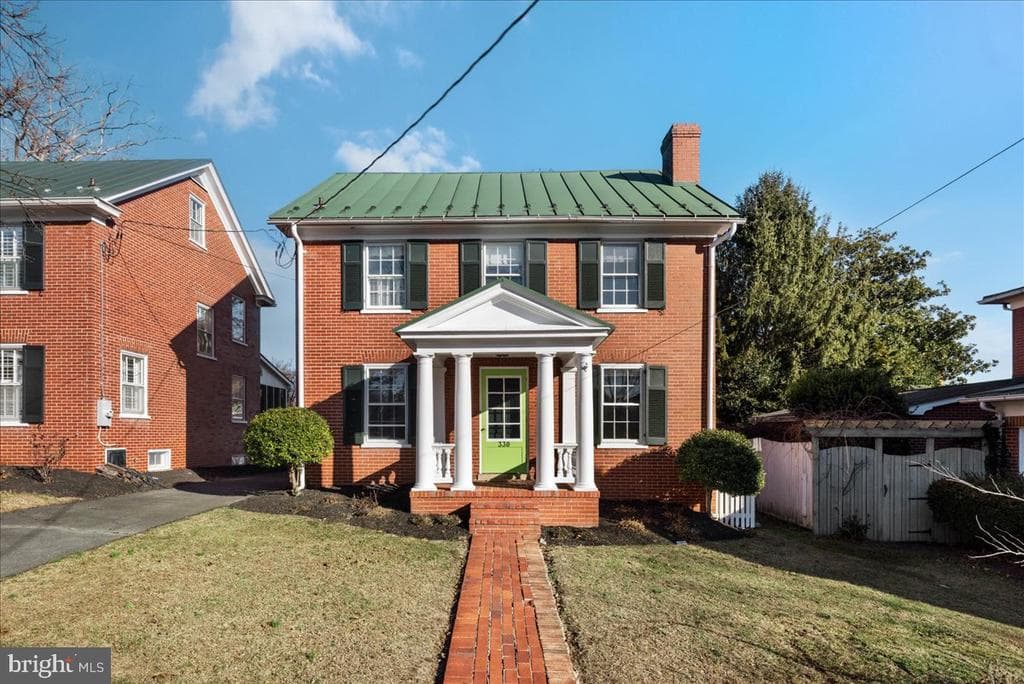 330 W Cecil Street photo 1