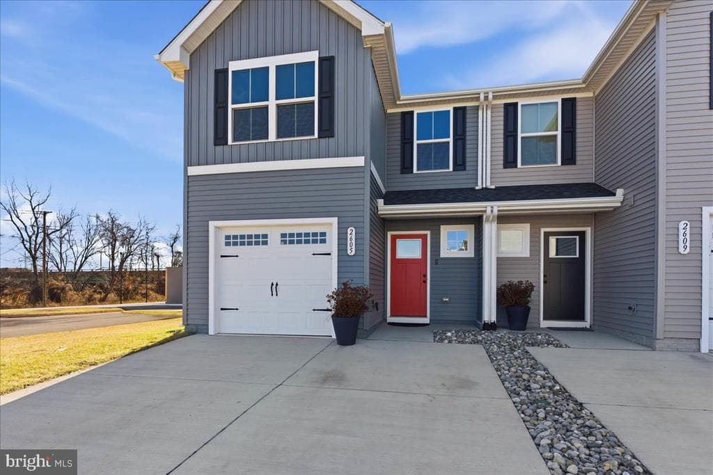 2605 Apricot Dr photo 1