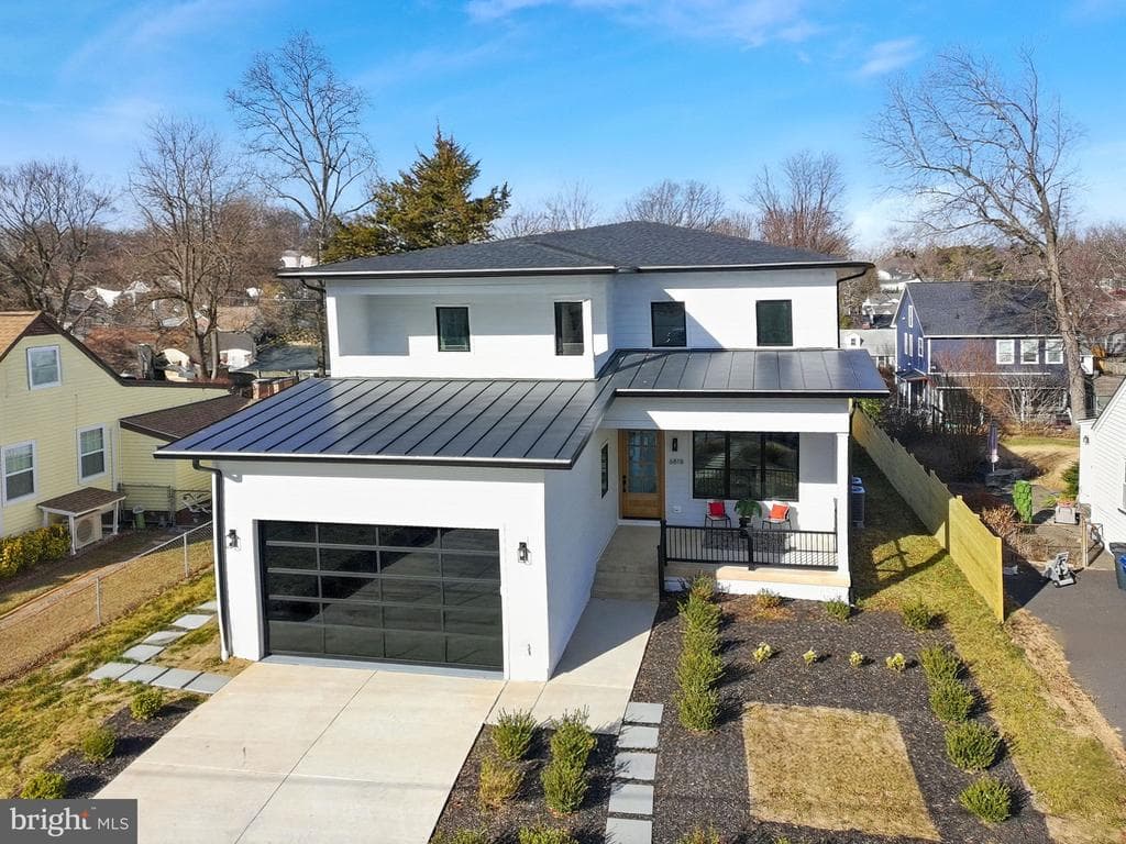 6818 Barrett Road photo 1