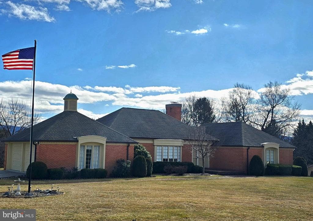 3274 Rockland Road photo 1