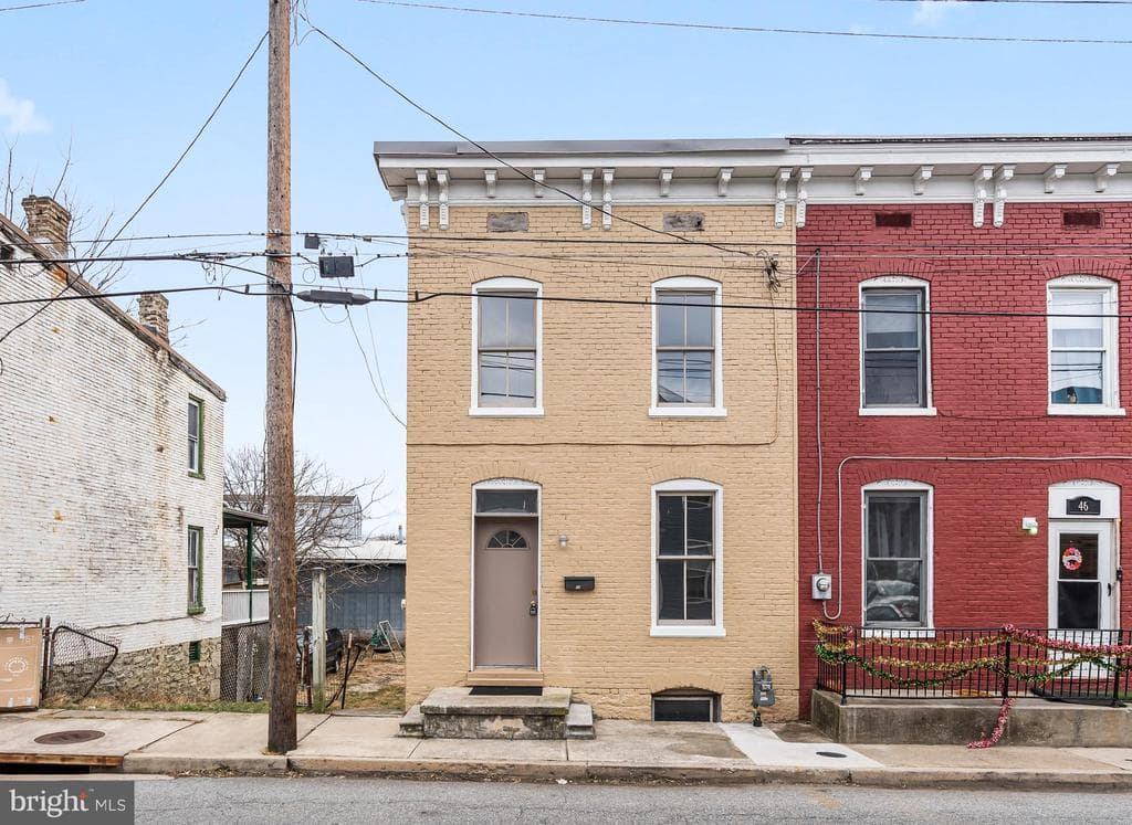 44 Madison Avenue photo 1