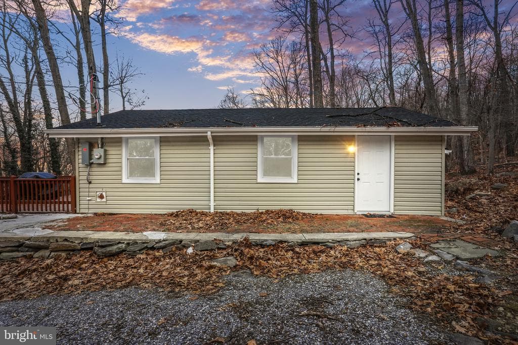 110 Red Maple Lane photo 1