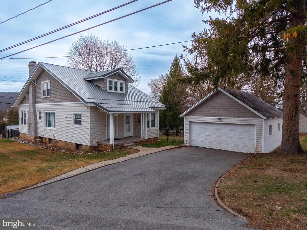111 Briar Valley Rd. photo 1