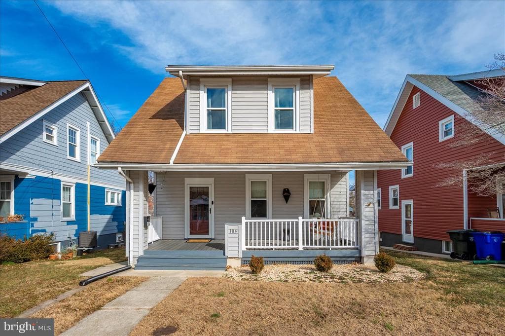 104 Cypress Street photo 1