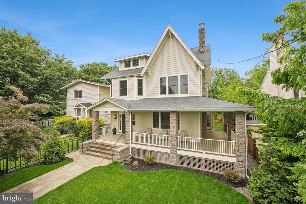 5115 42nd Street NW photo 1