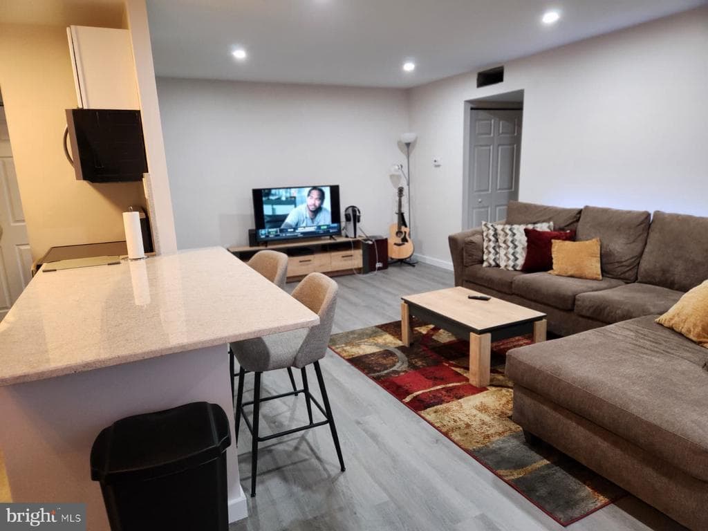 280 Bridgewater Road #d10 photo 1