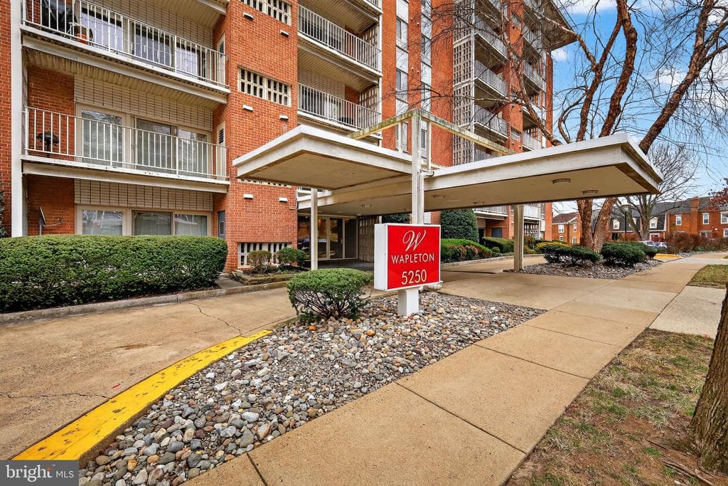 5250 Valley Forge Drive #502 photo 1