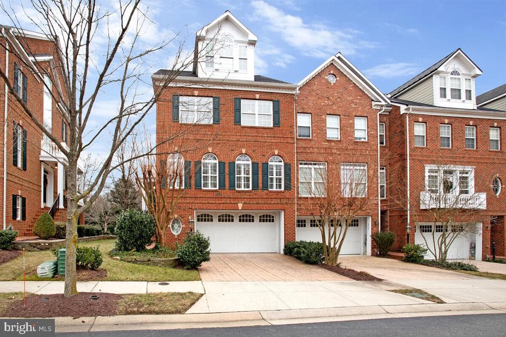 2725 Cabernet Lane photo 1