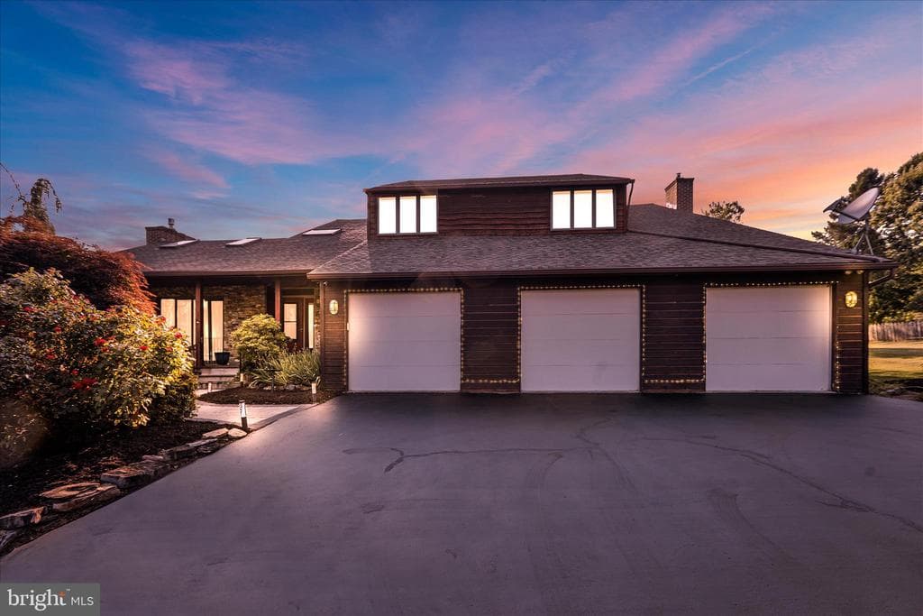 16 Scotland Drive photo 1