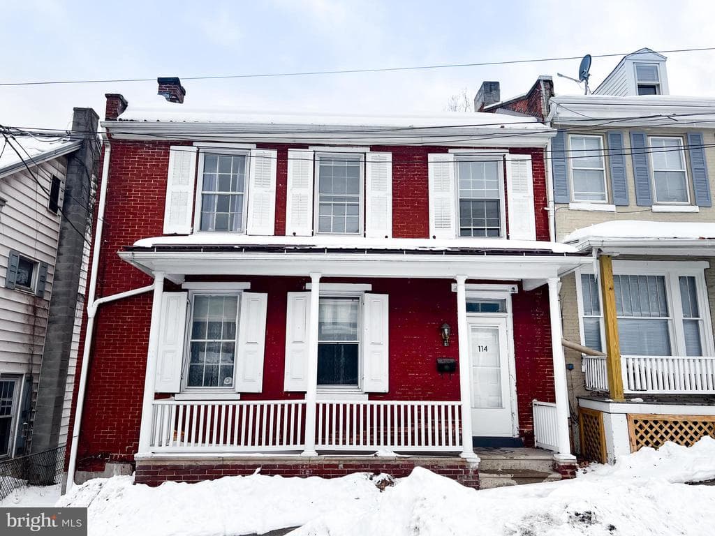 114 N Brown Street photo 1