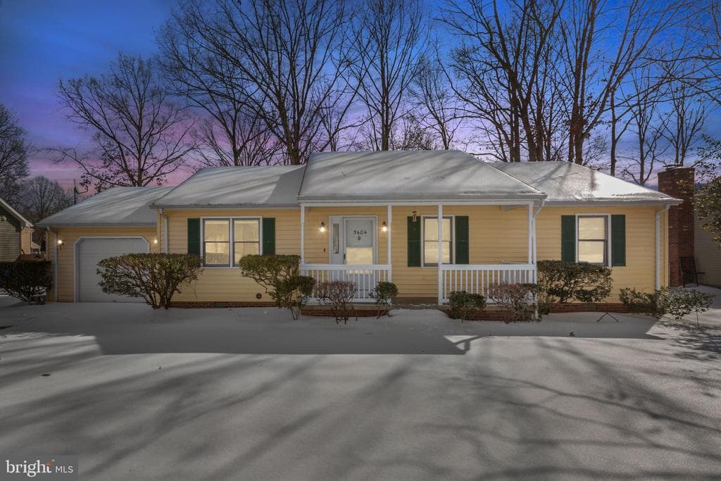 5404 Leavells Crossing Drive photo 1