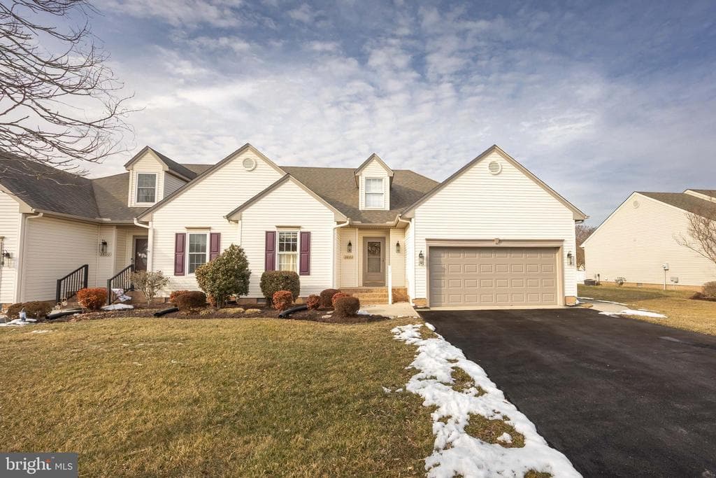 28122 Van Tassel Way photo 1