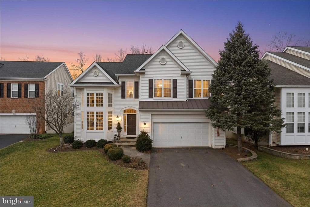 5870 Linden Creek Court photo 1