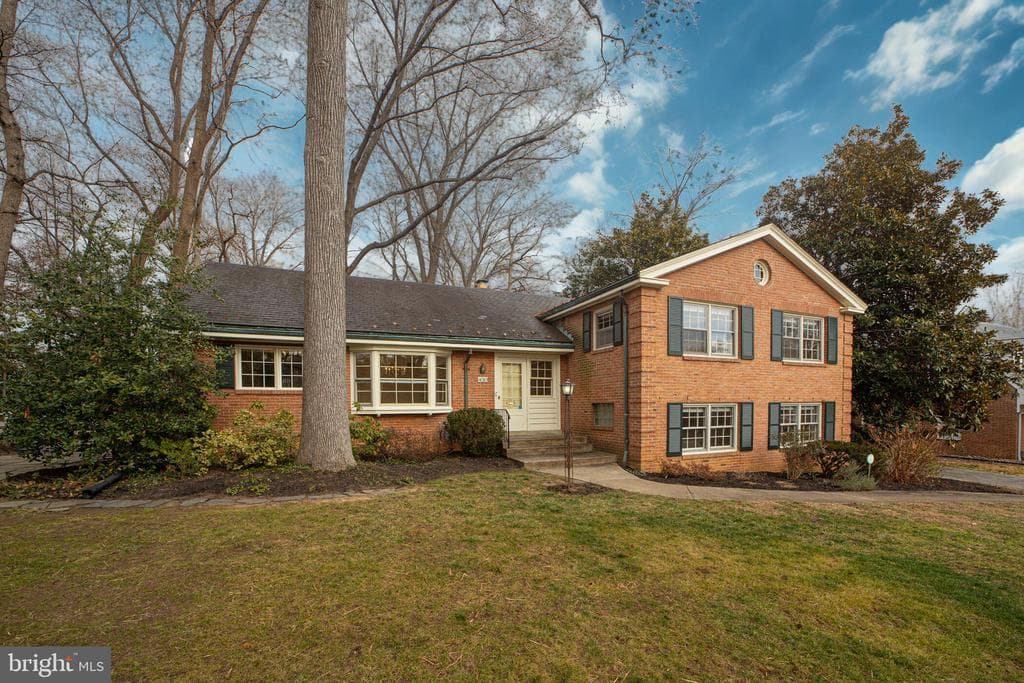 4010 Van Buren Street photo 1