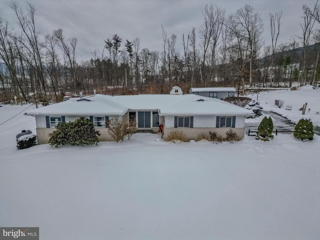 229 Madisonburg Pike photo 1