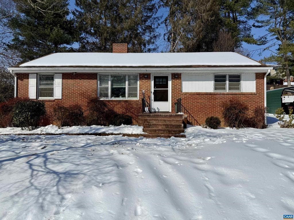 908 Belmore Ave photo 1
