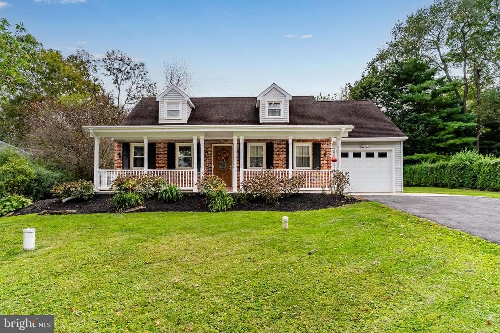 6 Myrtlewood Court photo 1