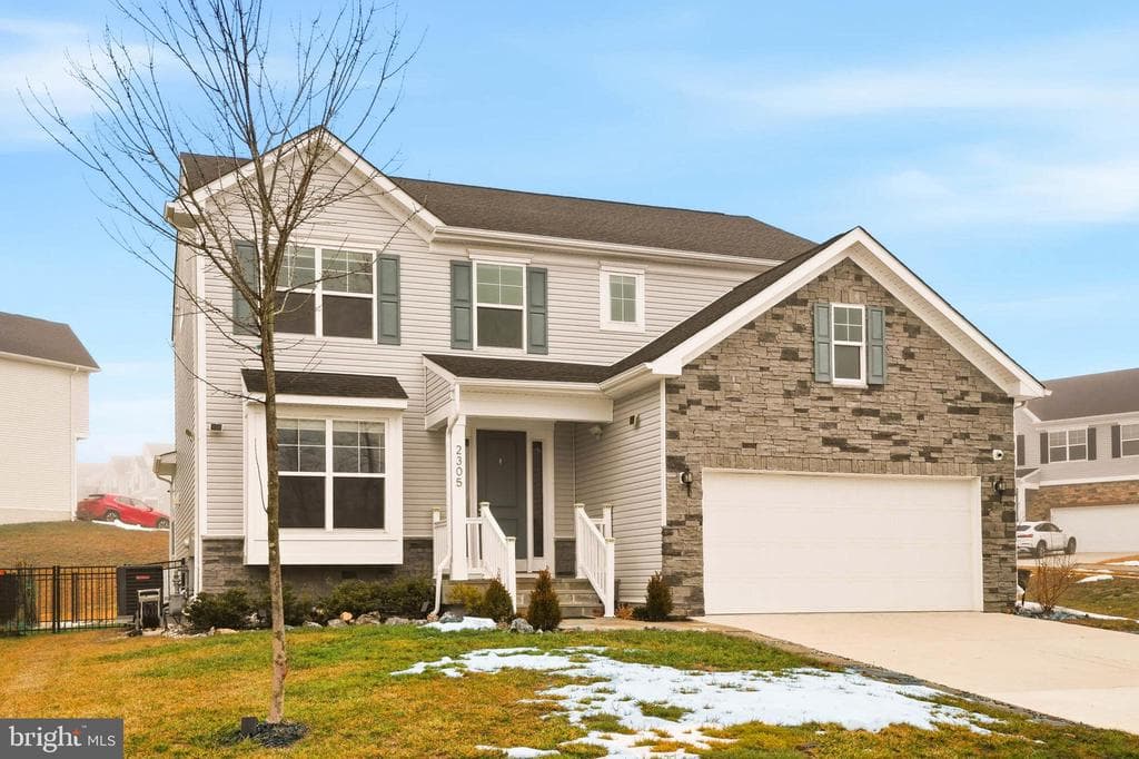 2305 Connor Circle photo 1