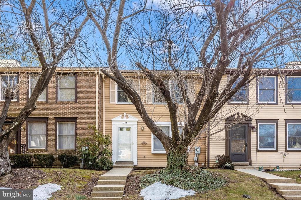 1758 Springfield Lane photo 1