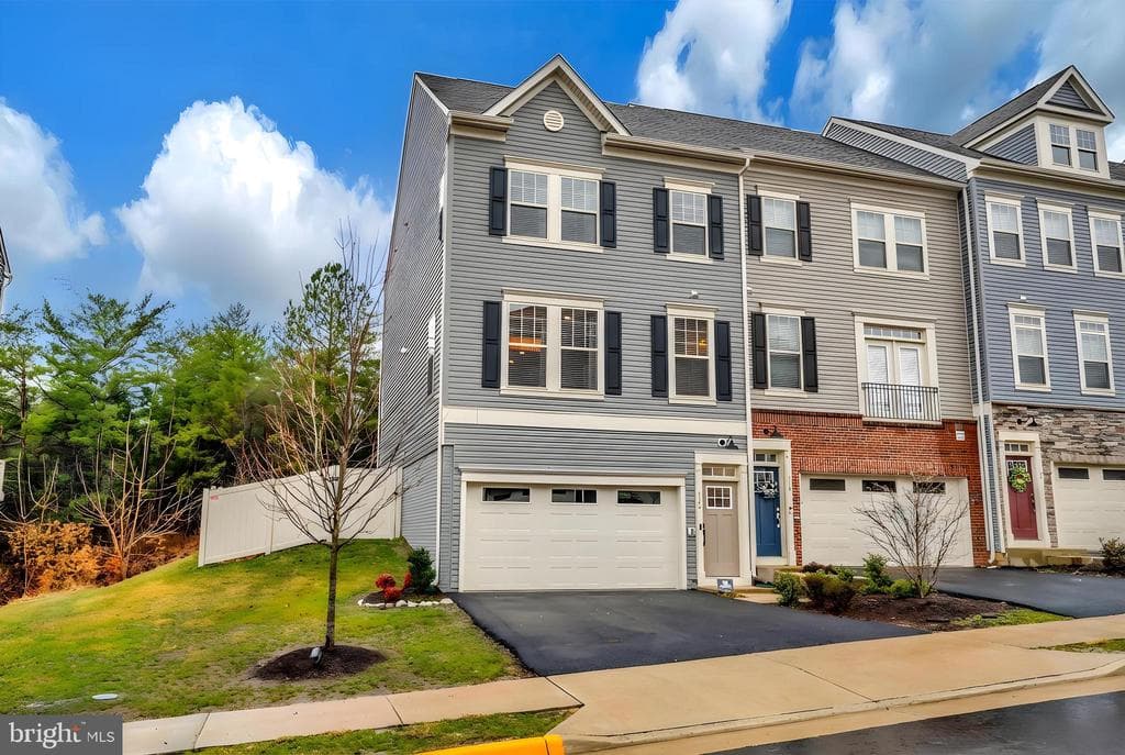 162 Shaded Valley Court photo 1