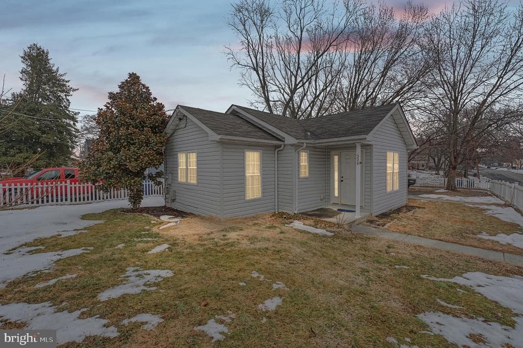 339 Edmund Street photo 1