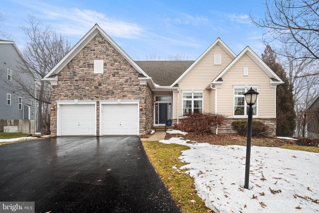 3341 Alydar Road photo 1