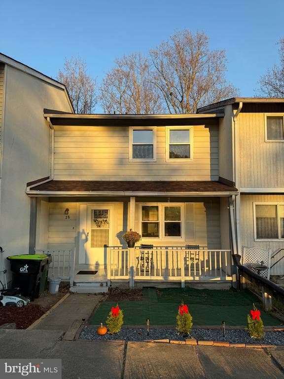 28 Wayside Court photo 1