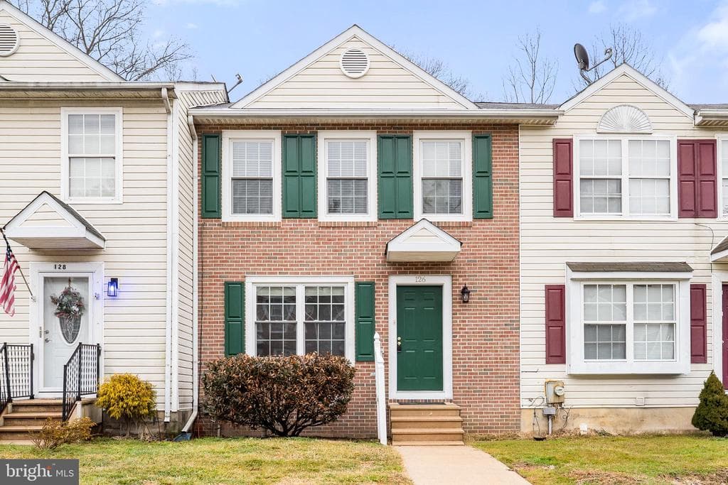 126 Mahogany Drive photo 1