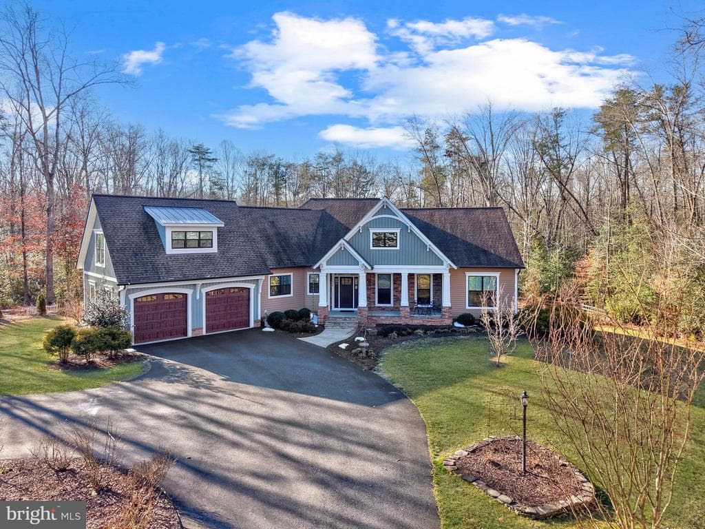 7026 Barclay Drive photo 1