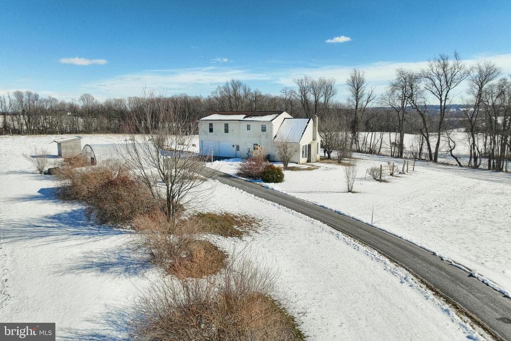 1198 Trinity North Road photo 1