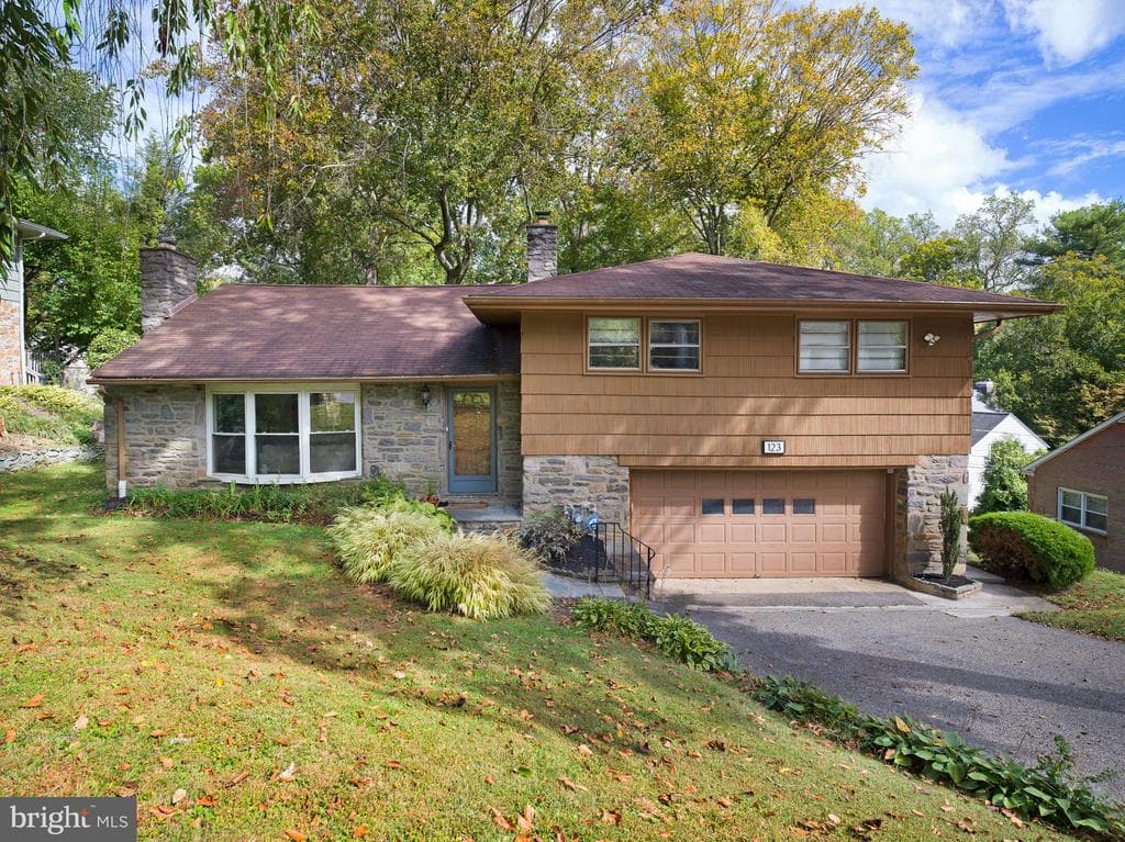 123 Old Forest Road photo 1