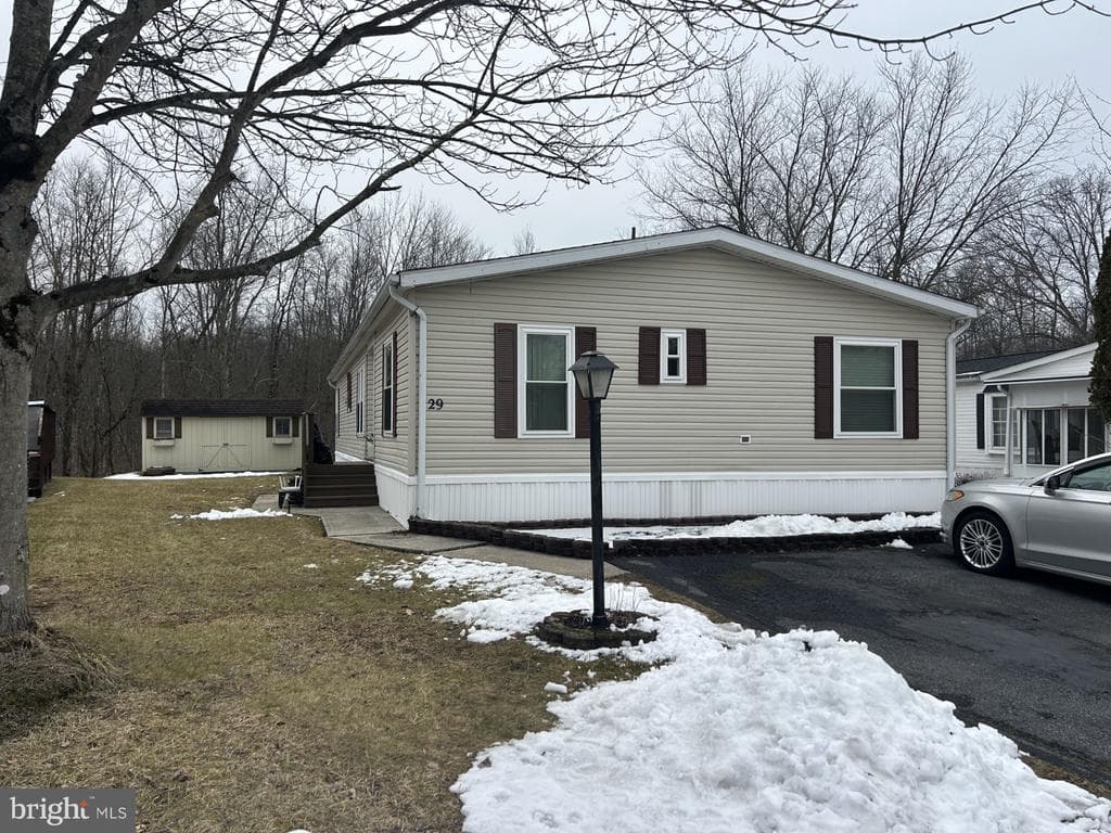 29 Meadow Run Place Place photo 1
