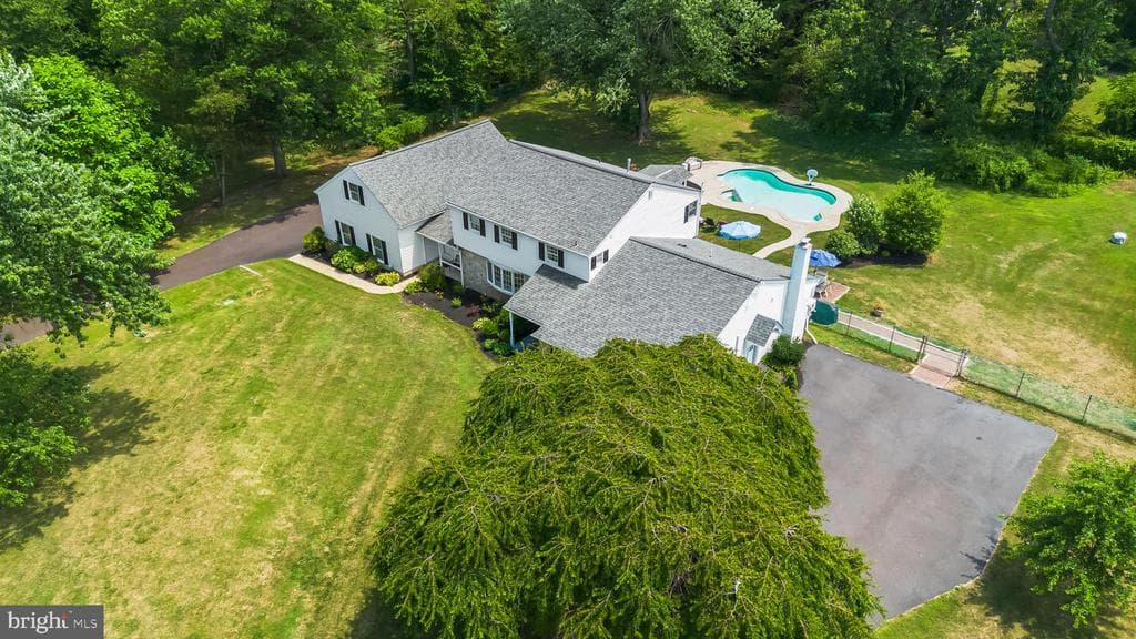 2028 Legat Lane photo 1