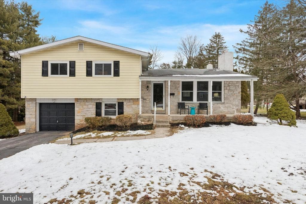 27 Borton Road photo 1
