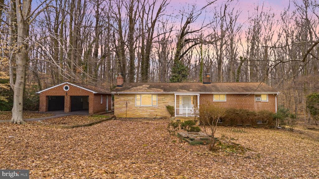 13008 Forest Drive photo 1