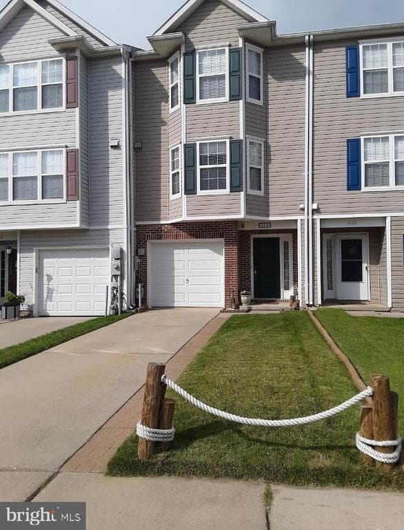 660 Hunting Fields Road photo 1