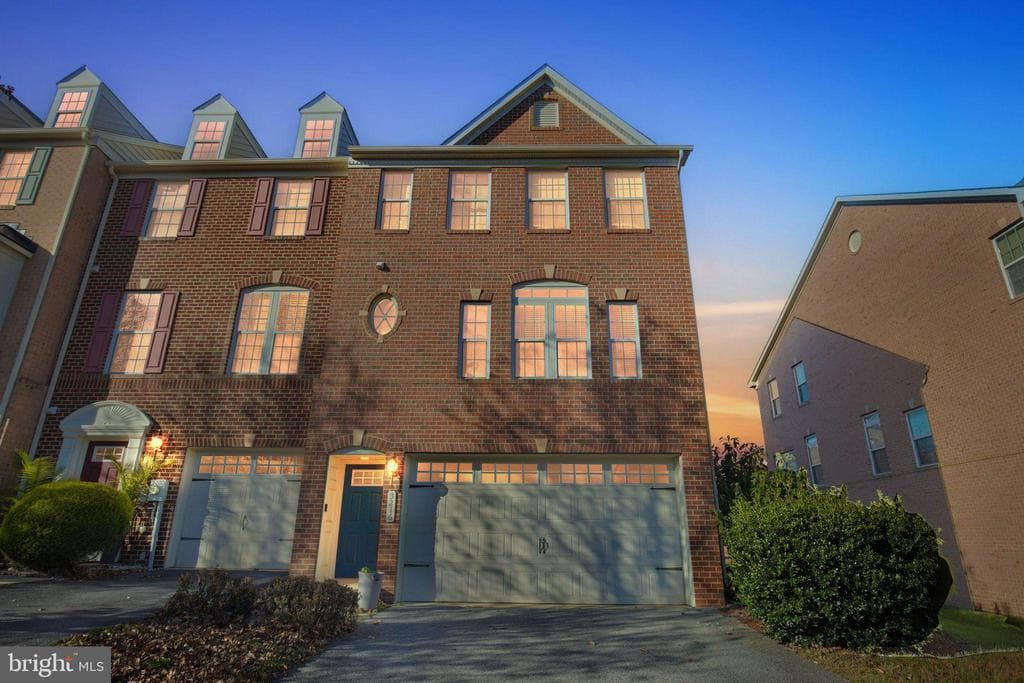 3216 Careysbrook Court photo 1