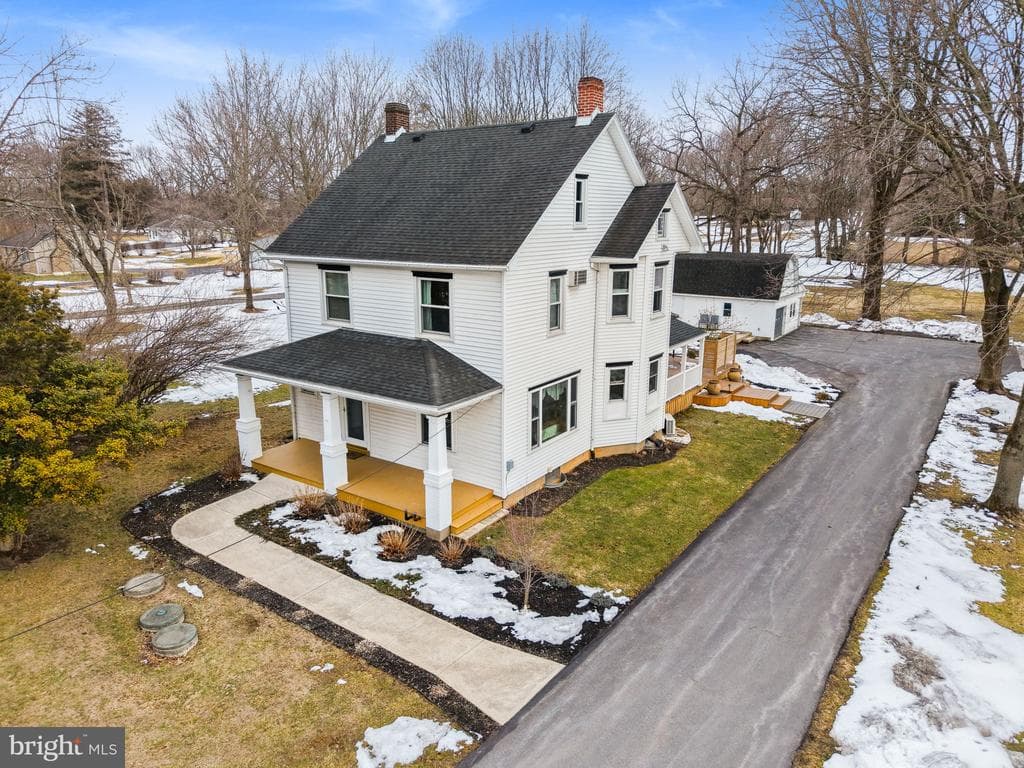 4303 Newburg Road photo 1