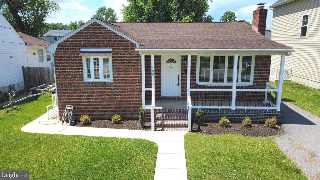180 Carroll Road photo 1