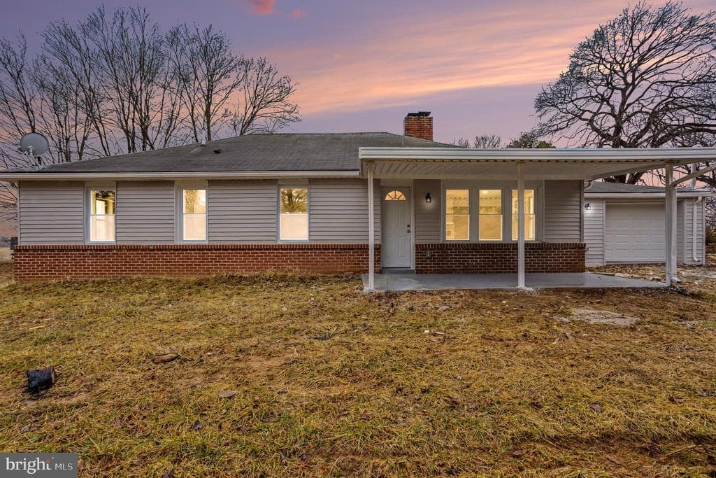 413 Obrecht Road photo 1