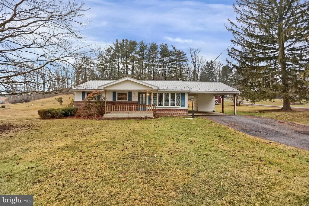 212 Tattletown Road photo 1