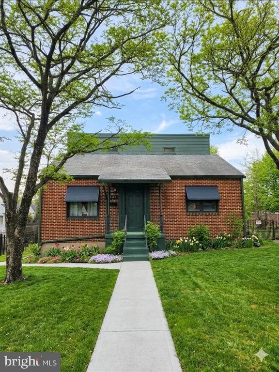 6351 Huntingdon Street photo 1