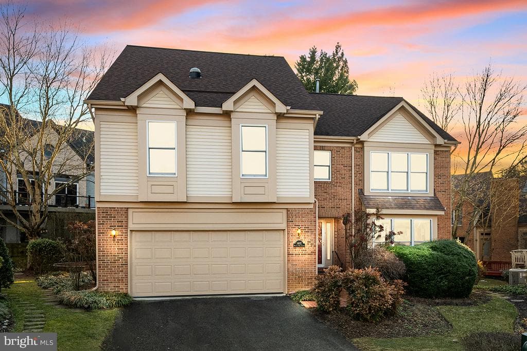 3402 Walnut Hill Court photo 1