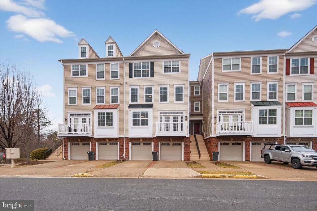 45726 Winding Branch Terrace photo 1