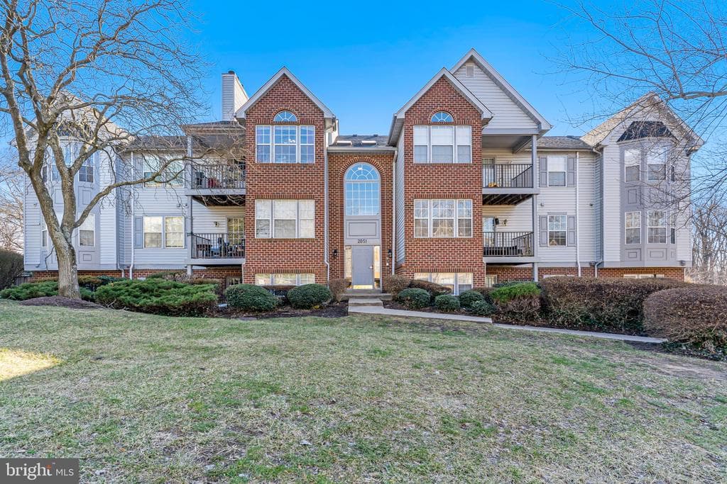 2051 Alice Avenue #2051-301 photo 1