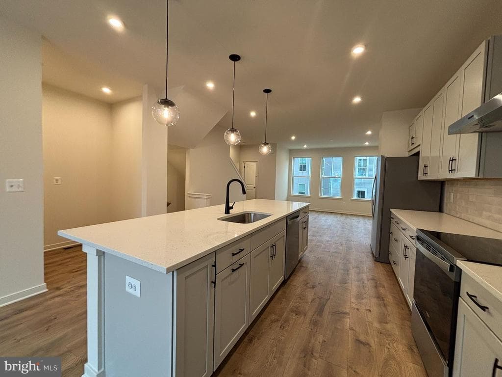 17966 Alicia Avenue photo 1